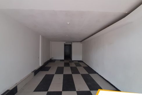 001047F6.jpg