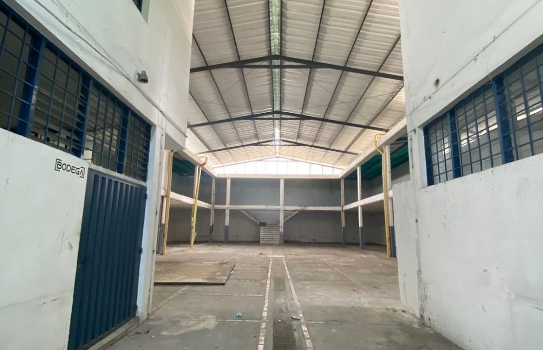 3819F3.jpg
