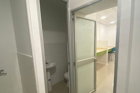 3844F6.jpg