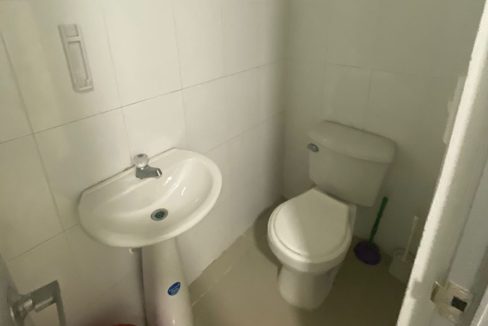 3844F7.jpg