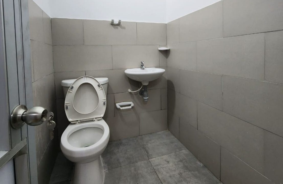 3847F7.jpg