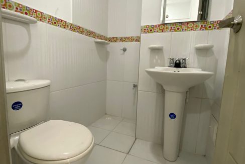 3927F6.jpg