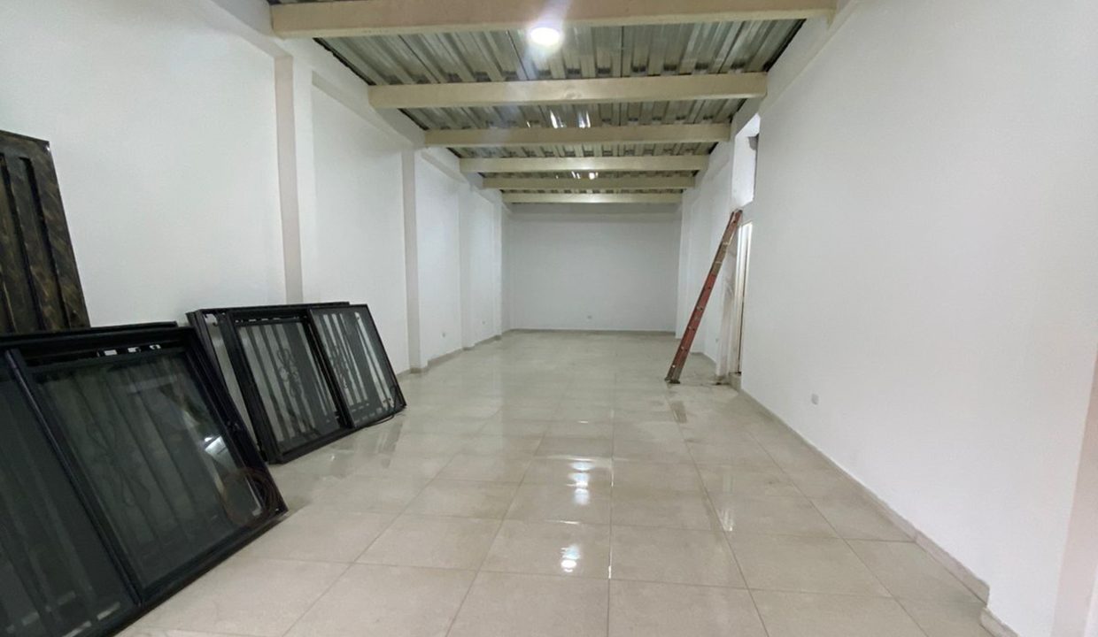 3916F1.jpg