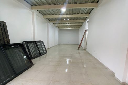 3916F1.jpg