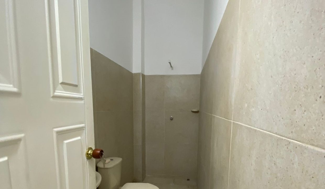 3916F2.jpg