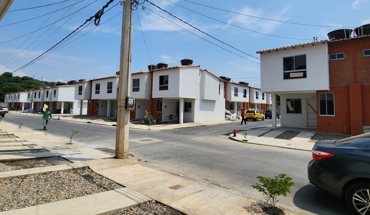 V3938F5.jpg