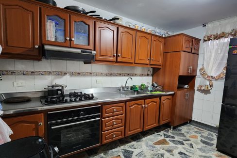 V3955F6.jpg