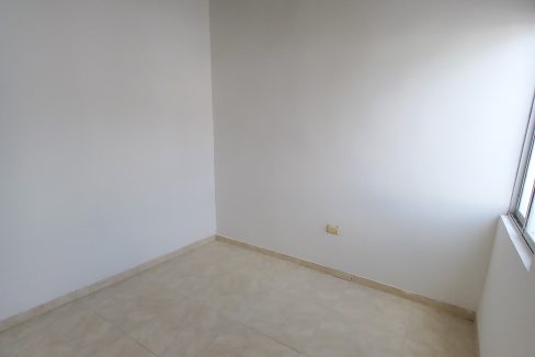 3994F4.jpg