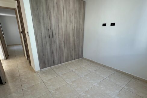 V4023F5.jpg