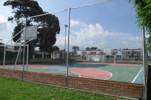 3077F10.jpg