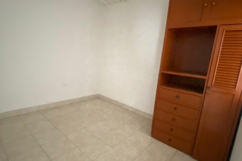 3973F9.jpg