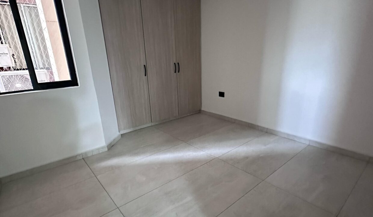 4054F10.jpg
