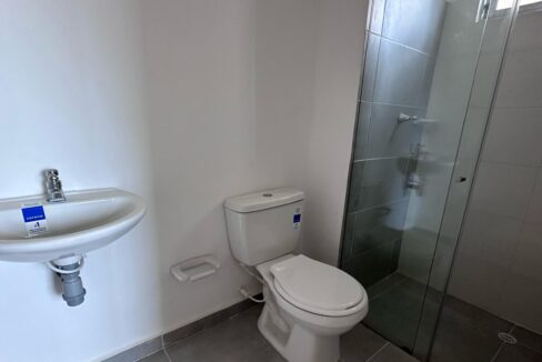 4055F5.jpg