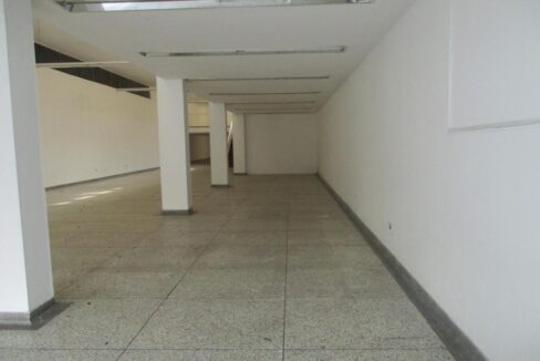 002205F2.jpg