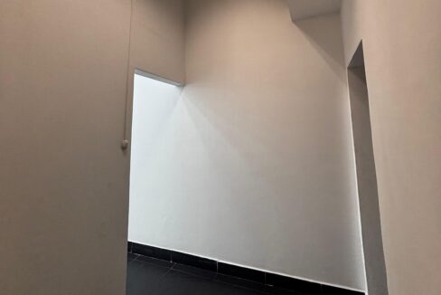 4062F6.jpg