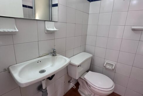 000028F9.jpg