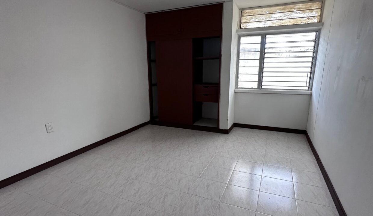 4074F5.jpg