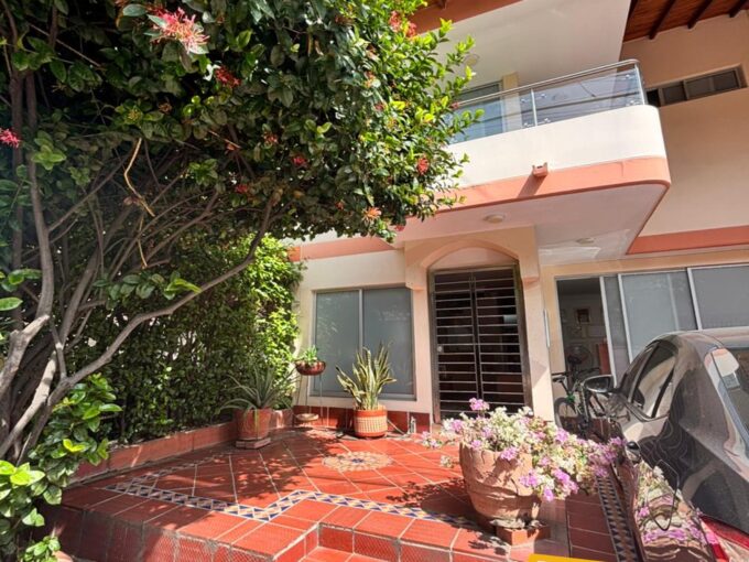 QTA ORIENTAL-CASA-Código 4121