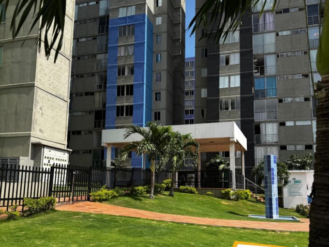 URBANIZACION SANTA INES-APARTAMENTO-Código V4112