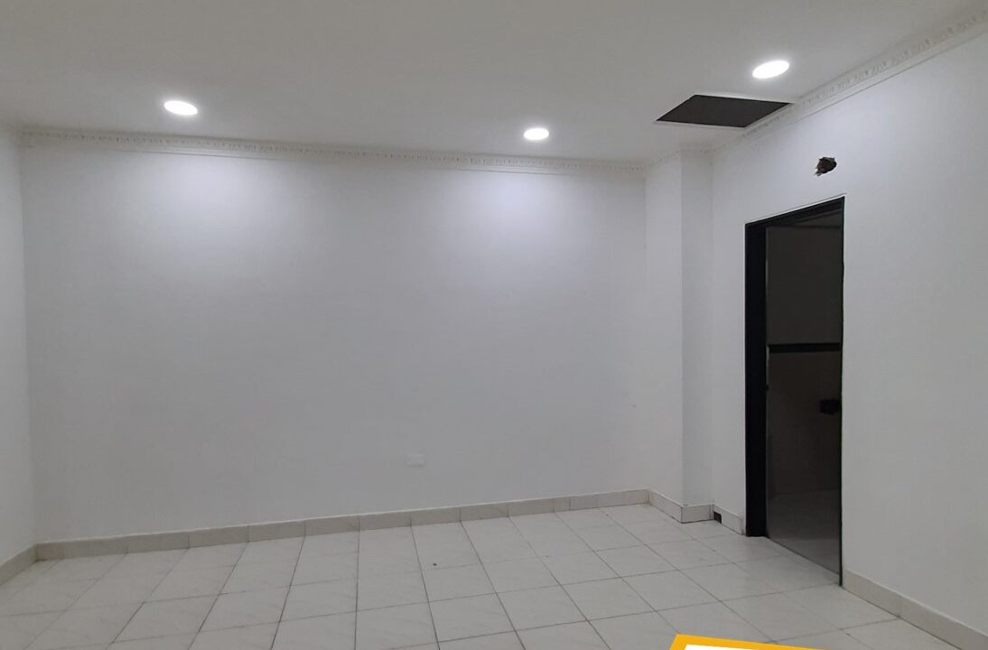 000025F5.jpg