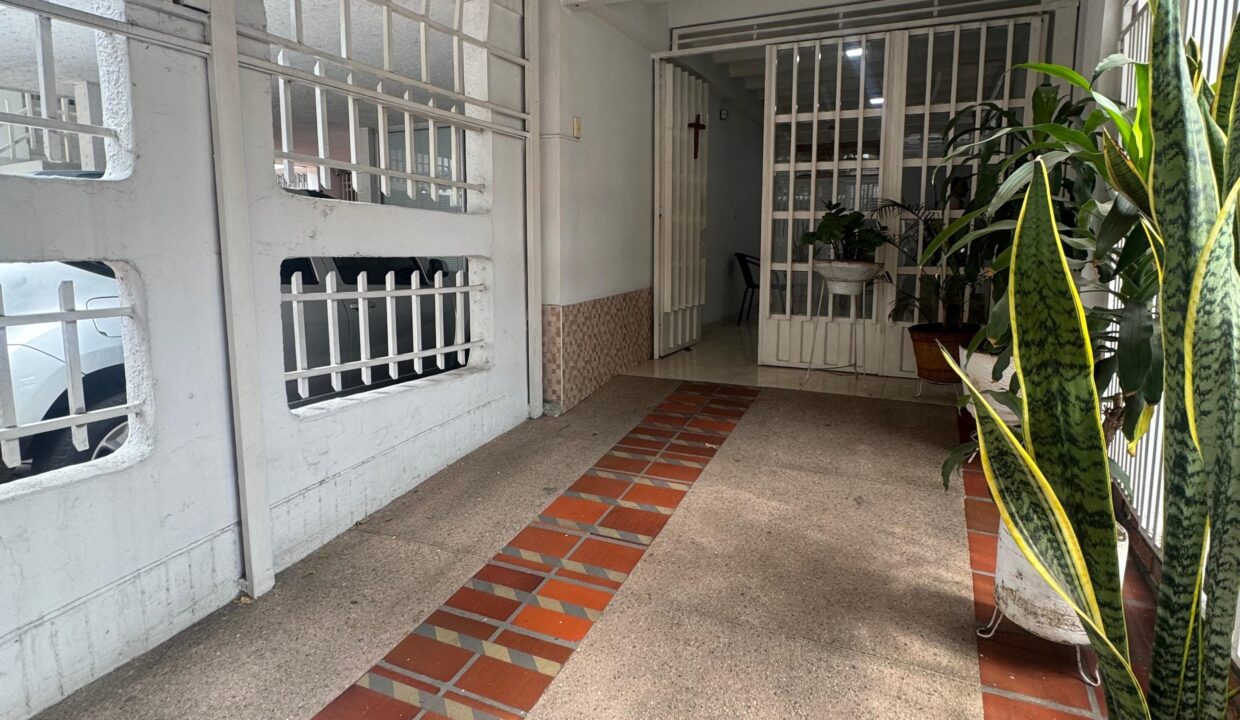 V001091.jpg