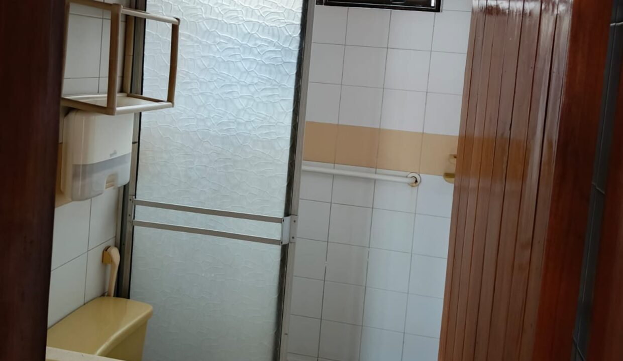V001163F5.jpg